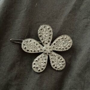 Vintage hair clip